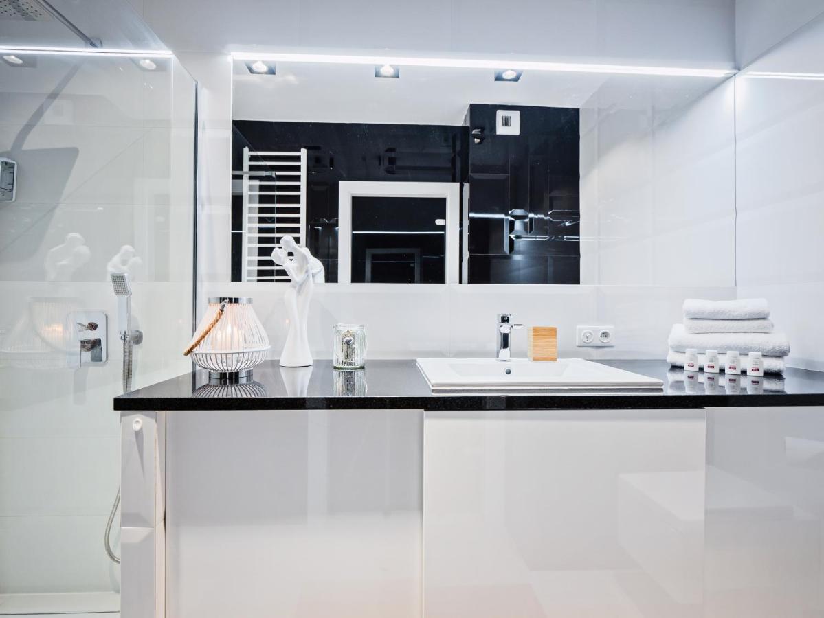 Apartamenty Homely Place Casa Verona - Stary Rynek - Parking 波兹南 外观 照片